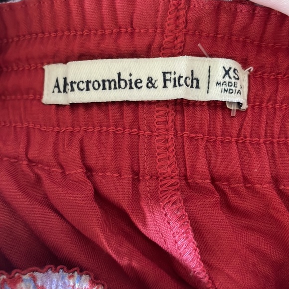 Abercrombie & Fitch XS High-Lo Skirt - Picture 7 of 7